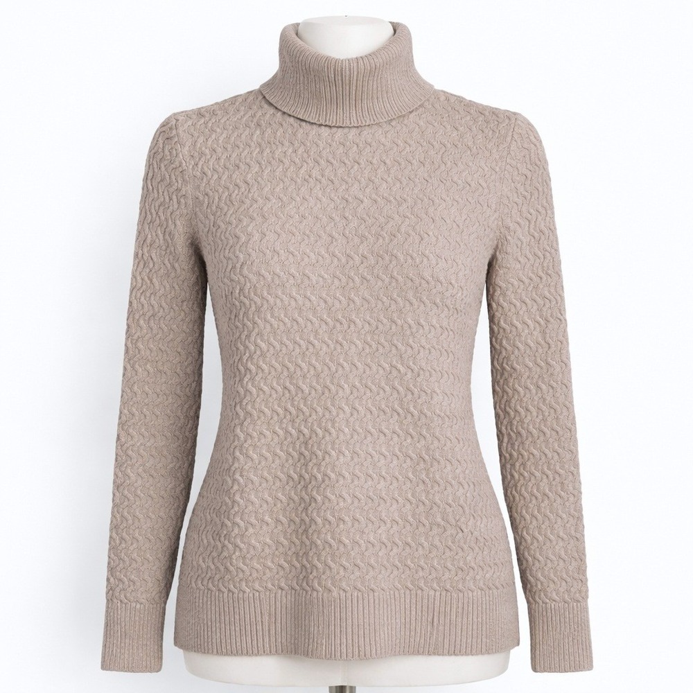 Lands‎ End Cable Knit Turtleneck Sweater Size M Tan Fisherman Classic Minimalist